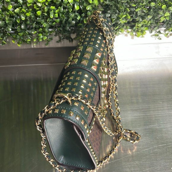 Micheal Kors - Picture 5 of 6